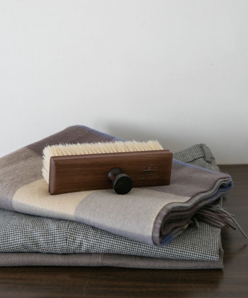 URBAN RESEARCH DOORS（アーバンリサーチドアーズ）の「『WEB/一部店舗限定』Shoji Works　四角い馬毛の洋服ブラシ（インテリア雑貨・レディース・その他1・-）」の8枚目の写真