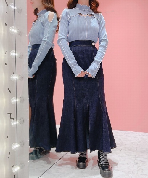 lilLilly（リルリリー）の「カットアウトリブトップス（ニット/セーター・レディース・ホワイト/ピンク/ブルー/ブラック×ホワイト/ブラック×ブラック・FREE）」の7枚目の写真