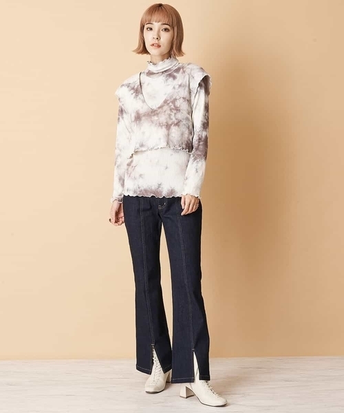 A de a.v.v(アードアー・ヴェ・ヴェ)の「タイダイ柄テレコセット(Tシャツ/カットソー・レディース・ベージュ/ライトグレー・36/38)」の12枚目の写真