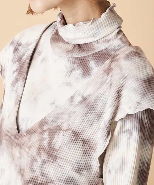 A de a.v.v(アードアー・ヴェ・ヴェ)の「タイダイ柄テレコセット(Tシャツ/カットソー・レディース・ベージュ/ライトグレー・36/38)」の13枚目の写真