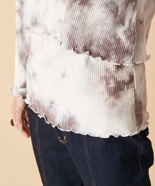 A de a.v.v(アードアー・ヴェ・ヴェ)の「タイダイ柄テレコセット(Tシャツ/カットソー・レディース・ベージュ/ライトグレー・36/38)」の17枚目の写真