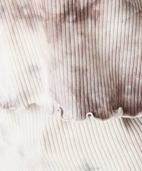 A de a.v.v(アードアー・ヴェ・ヴェ)の「タイダイ柄テレコセット(Tシャツ/カットソー・レディース・ベージュ/ライトグレー・36/38)」の15枚目の写真