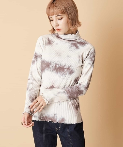 A de a.v.v(アードアー・ヴェ・ヴェ)の「タイダイ柄テレコセット(Tシャツ/カットソー・レディース・ベージュ/ライトグレー・36/38)」の10枚目の写真