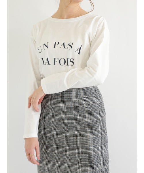 Te chichi（テチチ）の「ロゴプリントTシャツ（Tシャツ/カットソー・レディース・オフホワイト/ベージュ/モカ・ﾌﾘ-）」の2枚目の写真