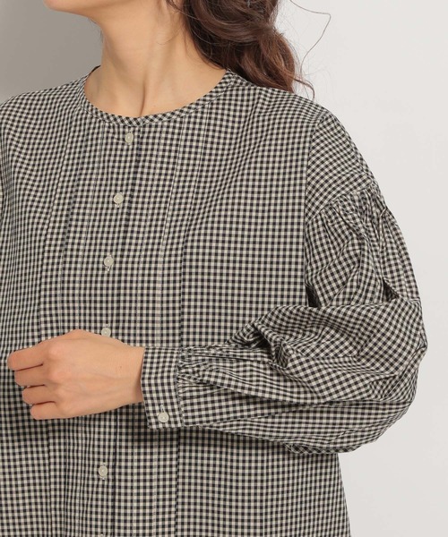 niko and...（ニコアンド）の「マーセミニギンガムタックブラウス（シャツ/ブラウス・レディース・ブラック/ブルー/クリーム・MEDIUM/LARGE）」の4枚目の写真