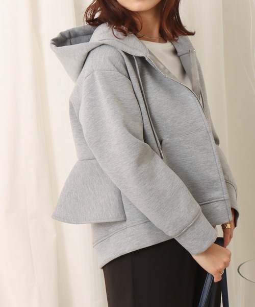 libelle more（リベル モア）の「ダンボールポンチ　バックフリルパーカー（パーカー・レディース・アイボリー/ブラック/杢グレー/グレイッシュベージュ/ミント/ネイビー・L/M）」の4枚目の写真