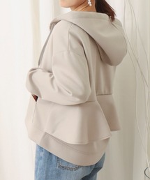 ダンボールポンチ　バックフリルパーカー