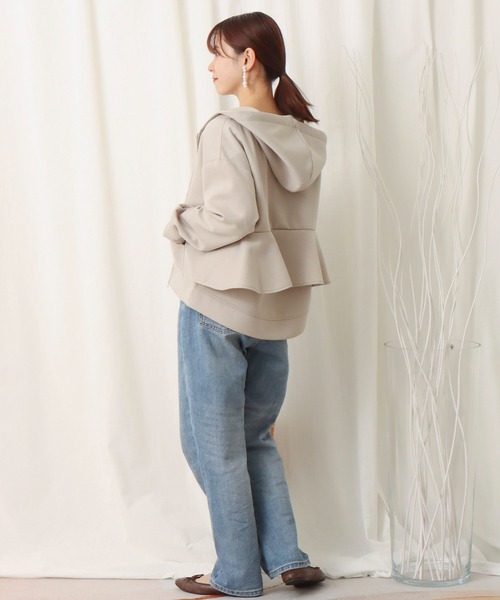 libelle more（リベル モア）の「ダンボールポンチ　バックフリルパーカー（パーカー・レディース・アイボリー/ブラック/杢グレー/グレイッシュベージュ/ミント/ネイビー・L/M）」の12枚目の写真