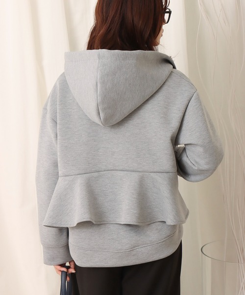 libelle more（リベル モア）の「ダンボールポンチ　バックフリルパーカー（パーカー・レディース・アイボリー/ブラック/杢グレー/グレイッシュベージュ/ミント/ネイビー・L/M）」の17枚目の写真