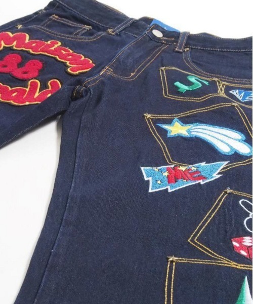 MAISON EMERALD（メゾン エメラルド）の「MAISON EMERALD-刺繍ルーズデニムパンツ（デニムパンツ・メンズ・インディゴブルー・S/M/L）」の6枚目の写真
