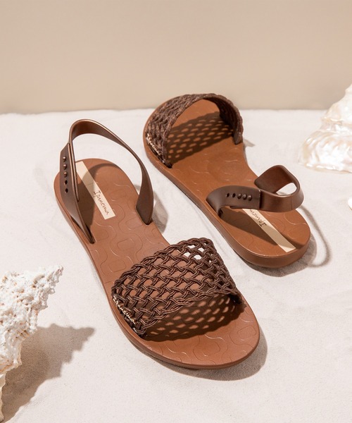 IPANEMA（イパネマ）の「Ipanema / BREEZY SANDAL（サンダル・レディース・ブラック系/ベージュ系/イエロー系/ピンク系/ライトブラウン/ブラウン/ライトグリーン・35/36/37/34/38）」の3枚目の写真