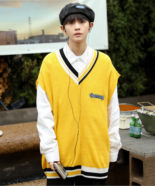 neos（ネオス）の「【neos -addictive design-】ビッグシルエット アシンメトリー ライン 刺繍 チルデン ニット ベスト（ベスト・メンズ・ホワイト/ブラック/グリーン/ブルー/イエロー・LARGE/MEDIUM）」の5枚目の写真