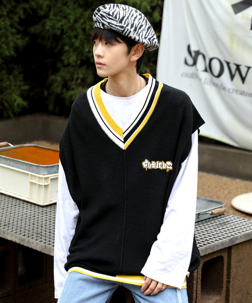 neos（ネオス）の「【neos -addictive design-】ビッグシルエット アシンメトリー ライン 刺繍 チルデン ニット ベスト（ベスト・メンズ・ホワイト/ブラック/グリーン/ブルー/イエロー・LARGE/MEDIUM）」の2枚目の写真