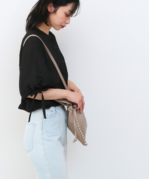 Social GIRL（ソーシャルガール）の「袖リボンバンドカラーシャツブラウス（シャツ/ブラウス・レディース・ブラック/パープル/オフホワイト/ブルー/モカ・S/M/L）」の15枚目の写真