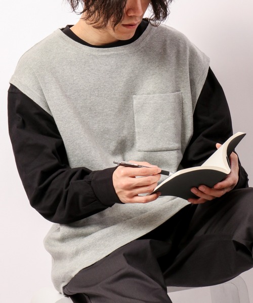 Revo.（レボ）の「Revo. コットン混 12G ルーズニットベスト（ベスト・メンズ・ホワイト/ブラック/グレー/ブルー・2/1）」の3枚目の写真