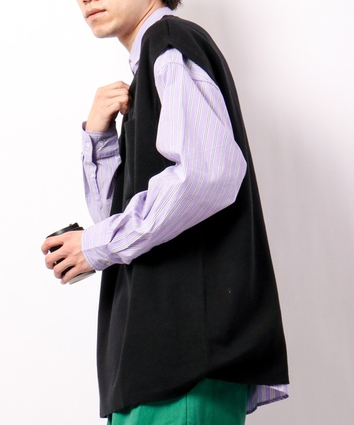 Revo.（レボ）の「Revo. コットン混 12G ルーズニットベスト（ベスト・メンズ・ホワイト/ブラック/グレー/ブルー・2/1）」の10枚目の写真