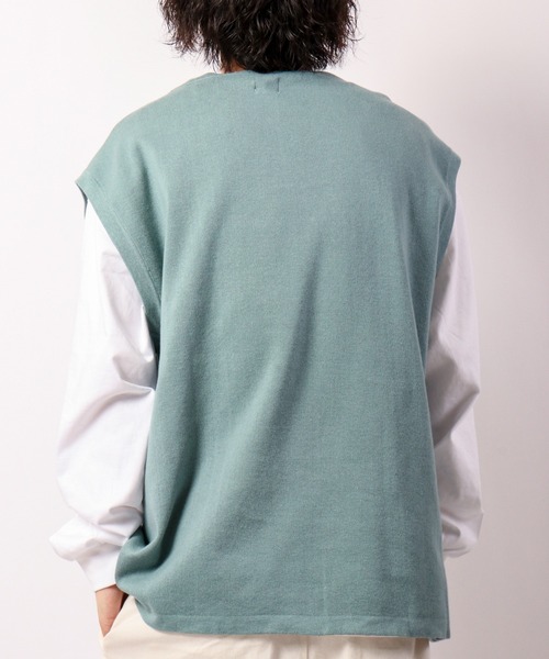 Revo.（レボ）の「Revo. コットン混 12G ルーズニットベスト（ベスト・メンズ・ホワイト/ブラック/グレー/ブルー・2/1）」の19枚目の写真