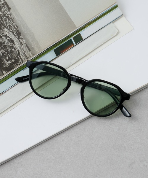 COLONY 2139(コロニートゥーワンスリーナイン)の「変形フレームサングラス/伊達眼鏡/UV99%カット(メガネ・レディース・ブラック/グレー/ブラウン/グリーン/ダークブラウン・FREE)」の9枚目の写真