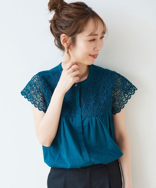 le.coeur blanc(ルクールブラン)の「エンブロイダリーレースフレンチブラウス(シャツ/ブラウス・レディース・オフホワイト/ブラック/ダークグリーン・38)」の17枚目の写真