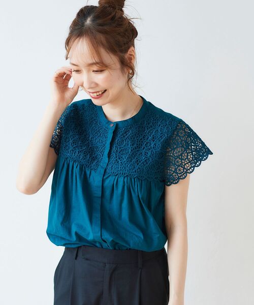 le.coeur blanc(ルクールブラン)の「エンブロイダリーレースフレンチブラウス(シャツ/ブラウス・レディース・オフホワイト/ブラック/ダークグリーン・38)」の19枚目の写真