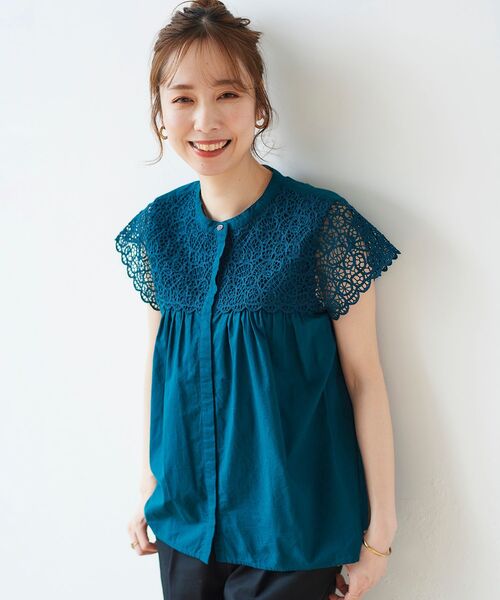 le.coeur blanc(ルクールブラン)の「エンブロイダリーレースフレンチブラウス(シャツ/ブラウス・レディース・オフホワイト/ブラック/ダークグリーン・38)」の7枚目の写真