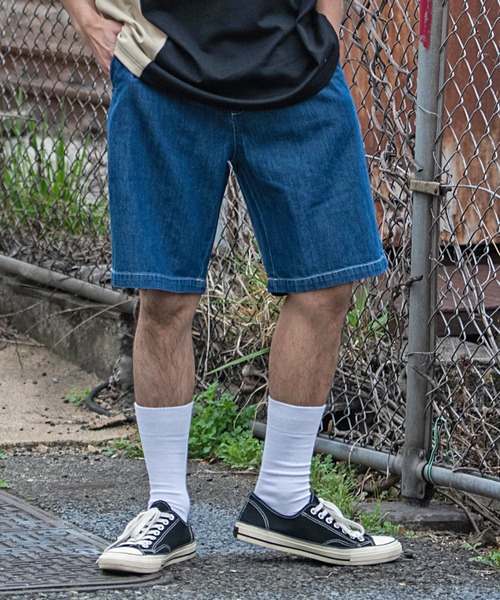 Dickies（ディッキーズ）の「『Dickies/ディッキーズ』TCツイル×デニムワイドハーフパンツ デニムショーツ（チノパンツ・メンズ・インディゴブルー/ホワイト/グリーン/その他/ベージュ/ブラック/サックスブルー・M/L/XL）」の7枚目の写真