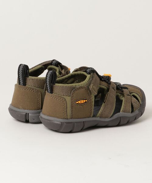 KEEN（キーン）の「SEACAMP II CNX / シーキャンプ ツー シーエヌエックス / キッズ サンダル（サンダル・キッズ・オリーブ・19.5cm/18cm/15cm/17cm/18.5cm/16cm）」の3枚目の写真