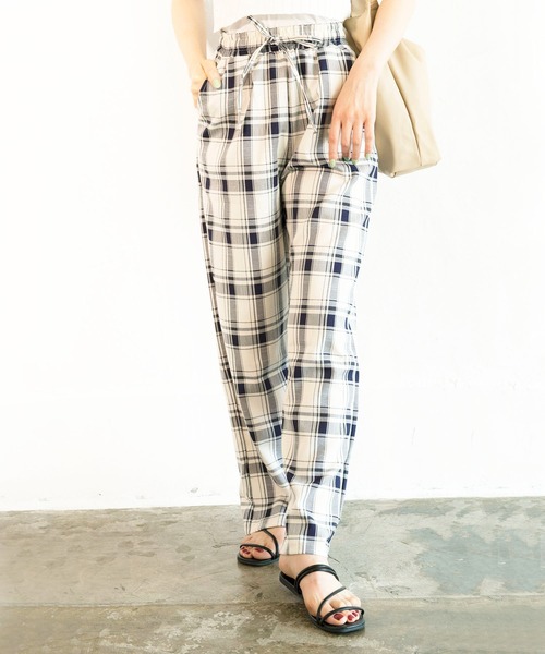 Alite cloth(アリーテクロス)の「イージーチェックパンツ(その他パンツ・レディース・ホワイト/ブラック・S/M)」の8枚目の写真