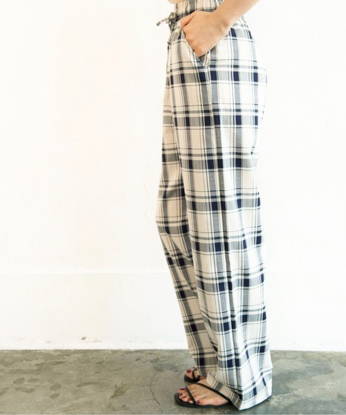 Alite cloth(アリーテクロス)の「イージーチェックパンツ(その他パンツ・レディース・ホワイト/ブラック・S/M)」の4枚目の写真