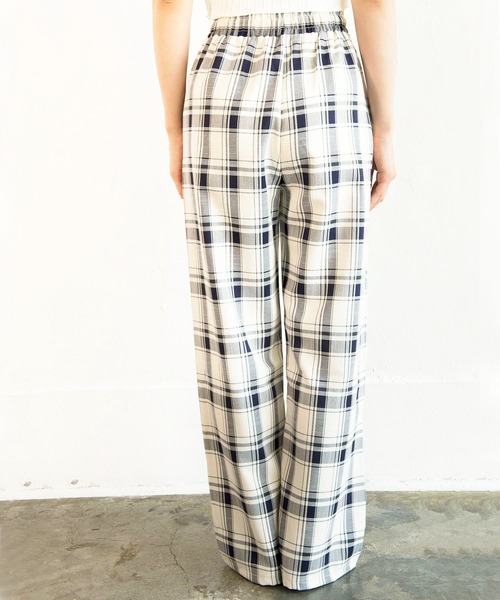 Alite cloth(アリーテクロス)の「イージーチェックパンツ(その他パンツ・レディース・ホワイト/ブラック・S/M)」の6枚目の写真