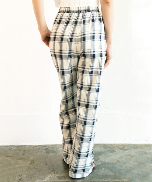 Alite cloth(アリーテクロス)の「イージーチェックパンツ(その他パンツ・レディース・ホワイト/ブラック・S/M)」の14枚目の写真