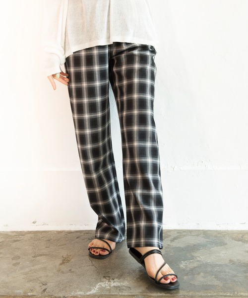 Alite cloth(アリーテクロス)の「イージーチェックパンツ(その他パンツ・レディース・ホワイト/ブラック・S/M)」の11枚目の写真