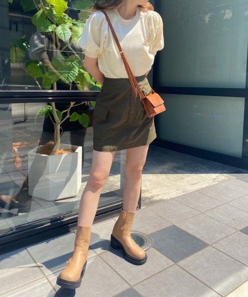 one after another NICE CLAUP(ワンアフターアナザーナイスクラップ)の「ユーティリティミニスカート(スカート・レディース・ブラック/ベージュ/カーキ・FREE)」の4枚目の写真