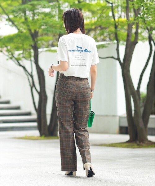 INDIVI（インディヴィ）の「【WORLD for the World】バックプリント ロゴTシャツ（Tシャツ/カットソー・レディース・ホワイト/ブラック・38/05/13）」の17枚目の写真