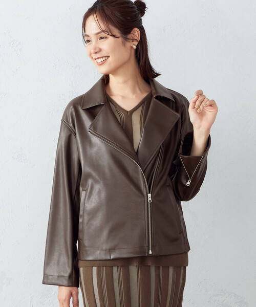 COMME CA ISM（コムサイズム）の「フェイクレザー　ライダースジャケット（ライダースジャケット・レディース・ブラック/ダークブラウン・MEDIUM/LARGE）」の9枚目の写真