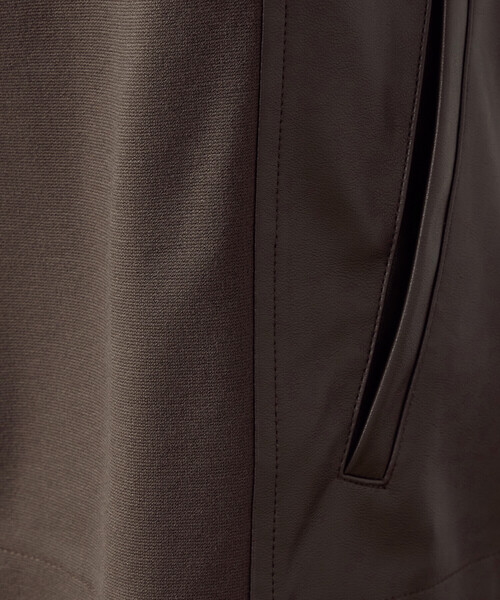 COMME CA ISM（コムサイズム）の「フェイクレザー　ライダースジャケット（ライダースジャケット・レディース・ブラック/ダークブラウン・MEDIUM/LARGE）」の22枚目の写真