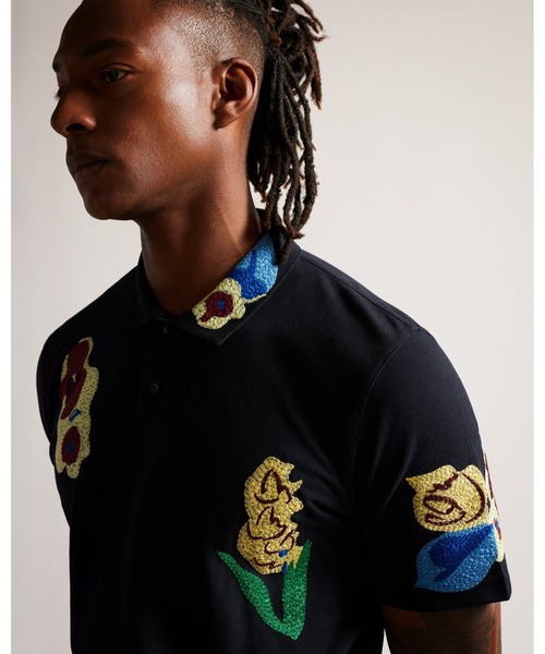 Ted Baker(テッドベーカー)の「KEPPEL 刺繍 オーバーサイズフィット ポロ(ポロシャツ・メンズ・ネイビー・3/4/2)」の3枚目の写真