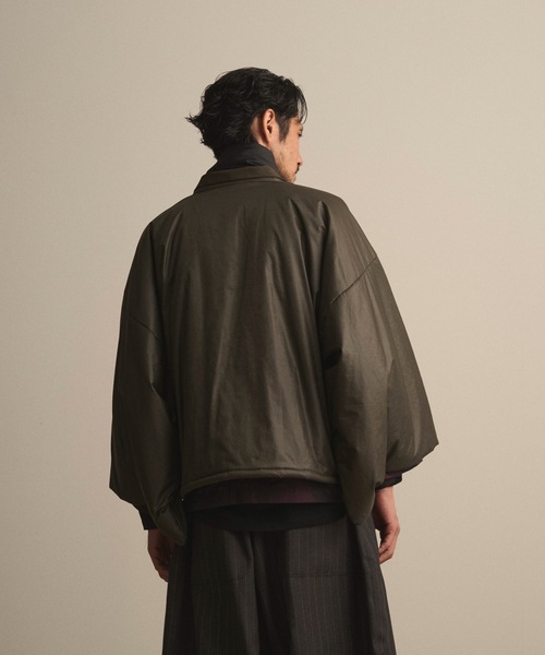 和ROBE(ワローブ)の「和ROBE / PUFFER HAORI(ブルゾン・メンズ・ブラック/ダークオリーブ・3/2)」の19枚目の写真