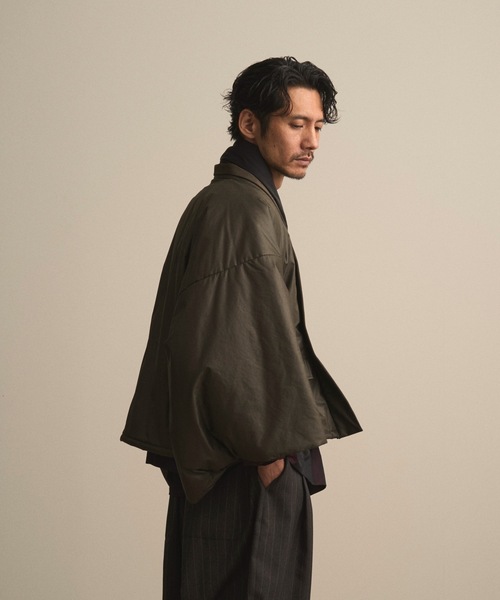和ROBE(ワローブ)の「和ROBE / PUFFER HAORI(ブルゾン・メンズ・ブラック/ダークオリーブ・3/2)」の20枚目の写真