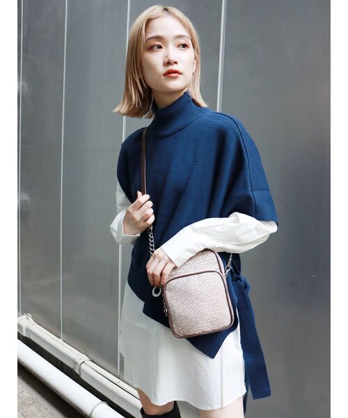 MURUA(ムルーア)の「モノグラムスクエアバッグ(ショルダーバッグ・レディース・その他1・FREE)」の11枚目の写真