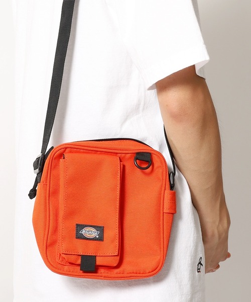 Dickies(ディッキーズ)の「Dickies/ディッキーズ AUTHENTIC SQUARE SHOULDER BAG ショルダーバック ミニバッグ(ショルダーバッグ・メンズ・ベージュ/ブラック/オレンジ/カーキ・FREE)」の4枚目の写真