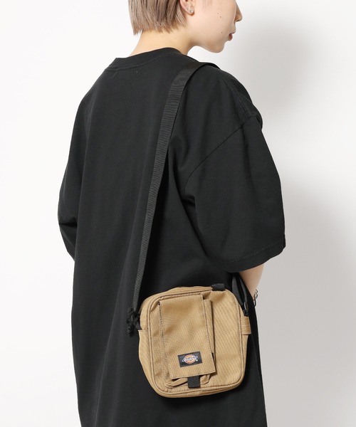 Dickies(ディッキーズ)の「Dickies/ディッキーズ AUTHENTIC SQUARE SHOULDER BAG ショルダーバック ミニバッグ(ショルダーバッグ・メンズ・ベージュ/ブラック/オレンジ/カーキ・FREE)」の18枚目の写真