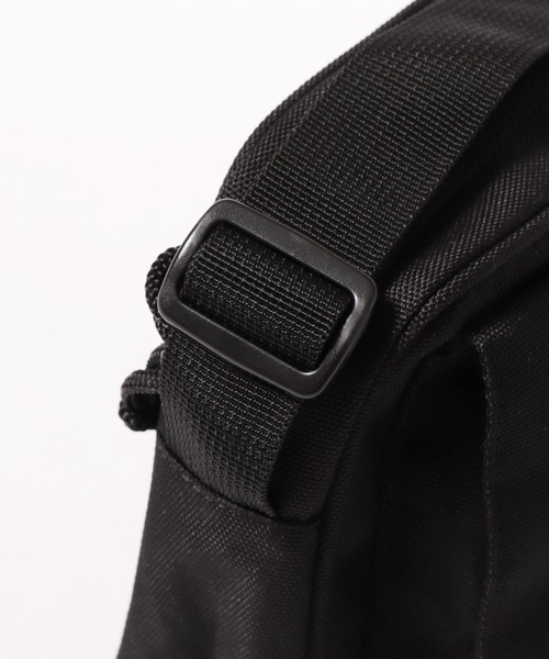 Dickies(ディッキーズ)の「Dickies/ディッキーズ AUTHENTIC SQUARE SHOULDER BAG ショルダーバック ミニバッグ(ショルダーバッグ・メンズ・ベージュ/ブラック/オレンジ/カーキ・FREE)」の9枚目の写真