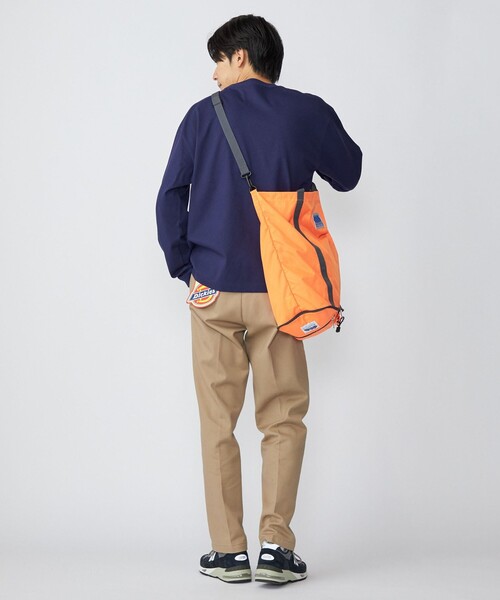 SHIPS（シップス）の「*SHIPS: 〈汗染み防止加工〉 ワンポイント ロゴ ビッグシルエット ヘビーウェイト Tシャツ (ロンT)（Tシャツ/カットソー・メンズ・ホワイト/ブラック/パープル/ネイビー・MEDIUM/X-LARGE/LARGE/SMALL）」の11枚目の写真