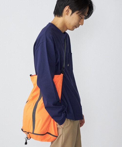 SHIPS（シップス）の「*SHIPS: 〈汗染み防止加工〉 ワンポイント ロゴ ビッグシルエット ヘビーウェイト Tシャツ (ロンT)（Tシャツ/カットソー・メンズ・ホワイト/ブラック/パープル/ネイビー・MEDIUM/X-LARGE/LARGE/SMALL）」の16枚目の写真