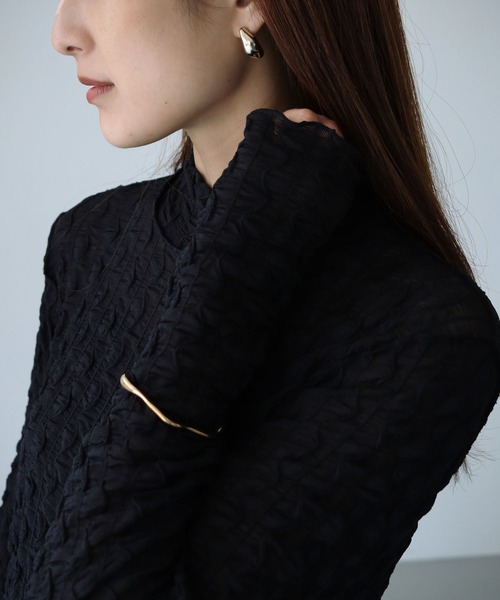 cheriella（シェリエラ）の「【cheriella】変形ドロップメタルピアス（ピアス（両耳用）・レディース・シルバー/ゴールド・FREE）」の5枚目の写真