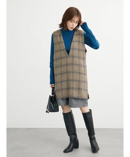 Green Parks(グリーンパークス)の「ツータックハーフパンツ(その他パンツ・レディース・ブラック/グレー/ホワイト系その他2・FREE)」の7枚目の写真