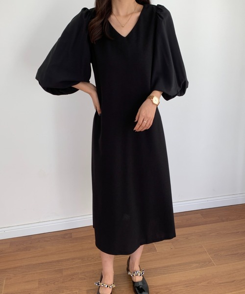ECLIN(エクラン)の「異素材ボリュームスリーブロングワンピース(ワンピース・レディース・ブルーグリーン/ブラック/グリーン/ワインレッド/モカ・M/L)」の12枚目の写真