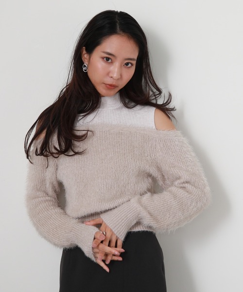 Cheek（チーク）の「シャギー肩開きレイヤードニット（ニット/セーター・レディース・チャコールグレー/ベージュ/ブラック・MEDIUM）」の21枚目の写真