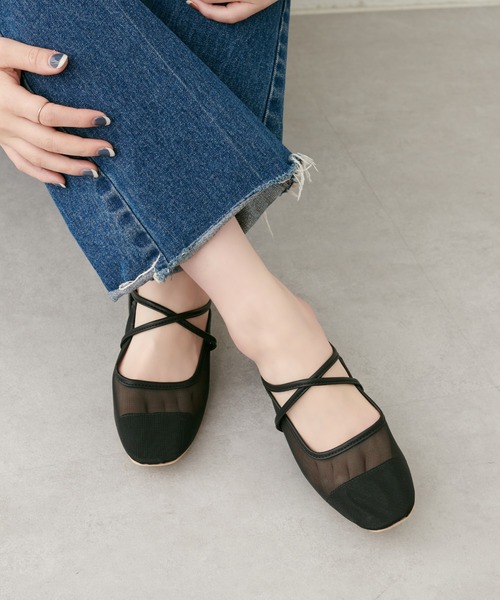 natural couture（ナチュラルクチュール）の「チュールストラップ付きミュール（パンプス・レディース・アイボリー/ブラック/ベージュ・MEDIUM/LARGE）」の8枚目の写真